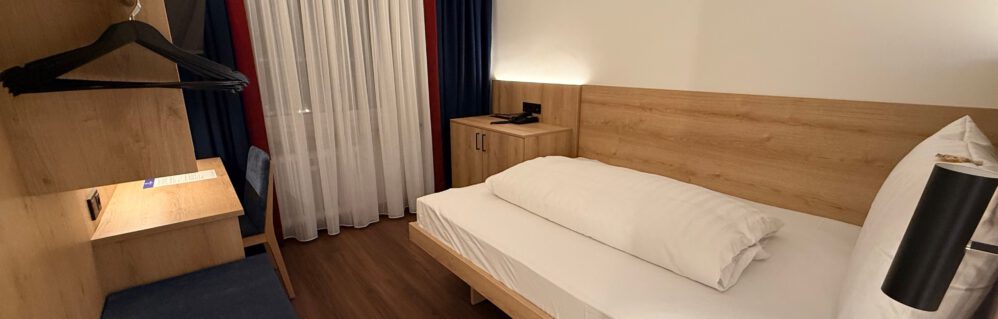 Queen Size Bed Standard